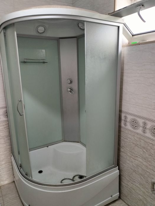 Продаю душовой  кабину