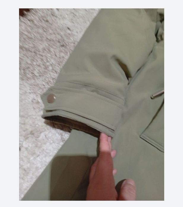 Продам новую куртку с мехом теплую