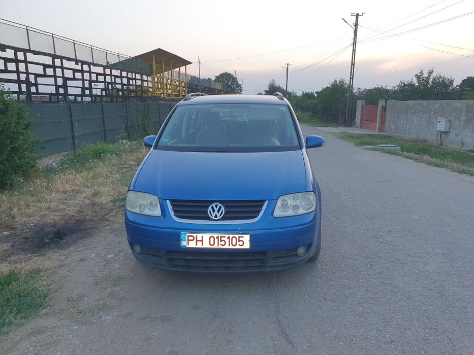 Dezmembrez Touran 1.9