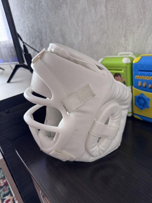 Продам шлем для каратэ