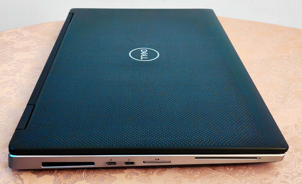 Dell Precision 7540/Core i9-9880H/Quadro T1000 4GB/16GB RAM/512GB SSD