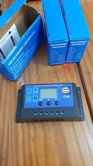 Controller solar 10A/20A/30A cu USB, ideal camping sau cabană