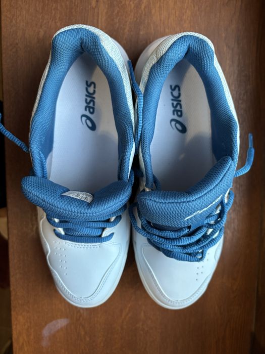 Кросовки Asics размер 36-37 Новый
