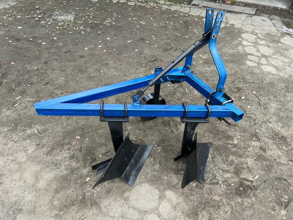 plug 2 trupite brazde cormoane tractor 18 - 22 cai 1 090 lei