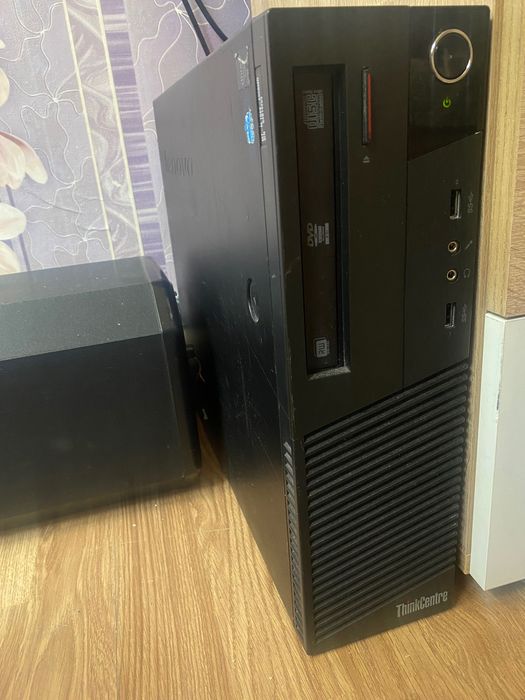 Lenovo i5 processor 8 Gb ram Video card 2GB intel R 4500. Цена 500лв .
