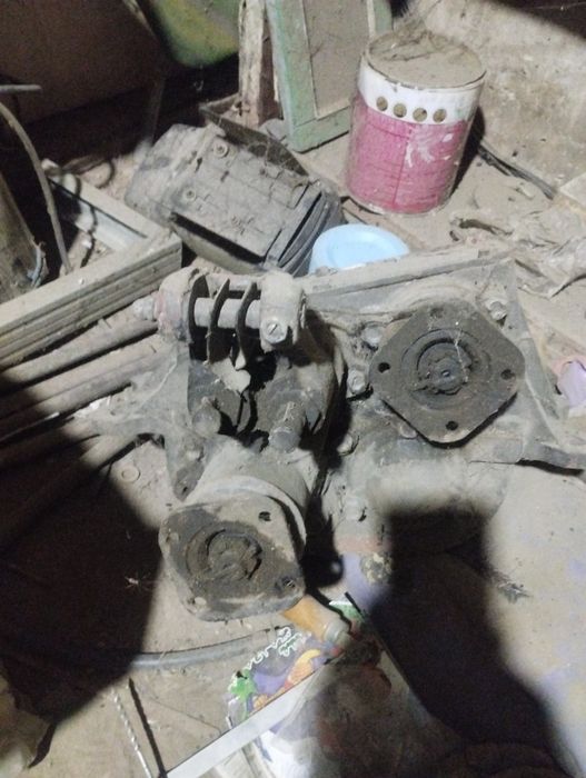 Коробка раздатка кардан газ 69 продам  и каробка Волга продам