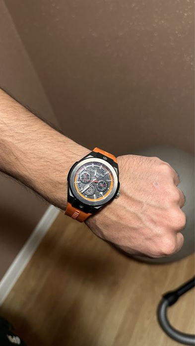 Продаются оригинальные часы Cerruti 1881 Ruscello