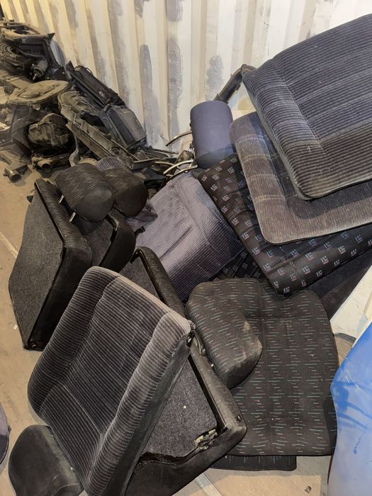 Сиденья передние,задние гольф 3