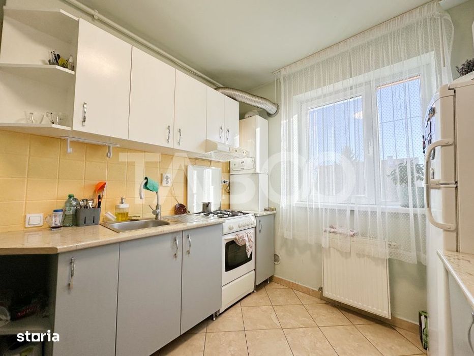 Apartament cu 2 camere decomandate mobilat cartier Intre Lacuri