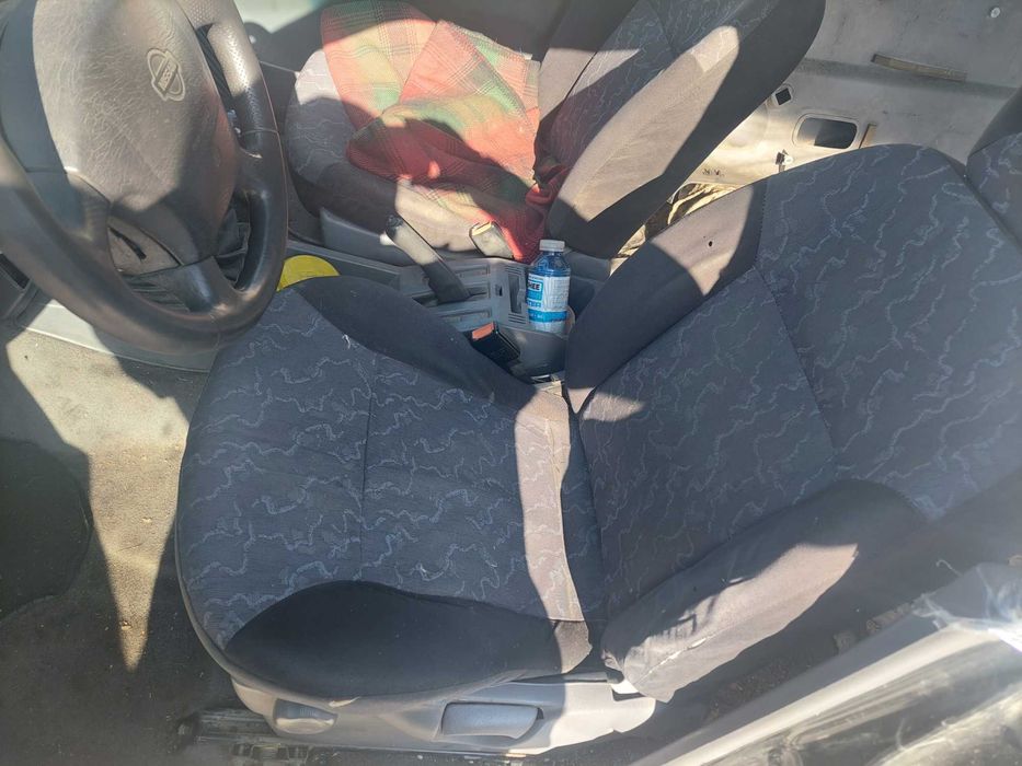 Nissan Terrano 2.7 TDI , Нисан Терано на части!
Май 1999