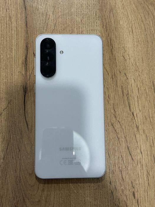 Samsung a56 белый