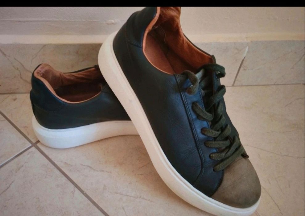 Pantofi  mărimea 42, Bigotti din piele naturala, stare foarte buna