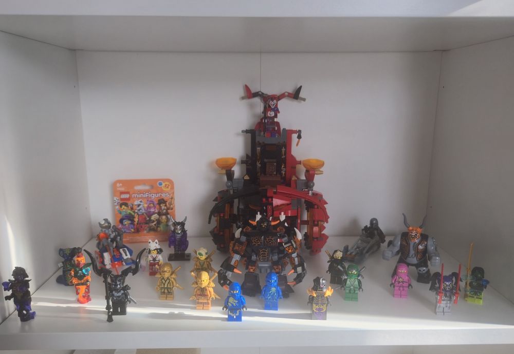 Lego ninjago figurine