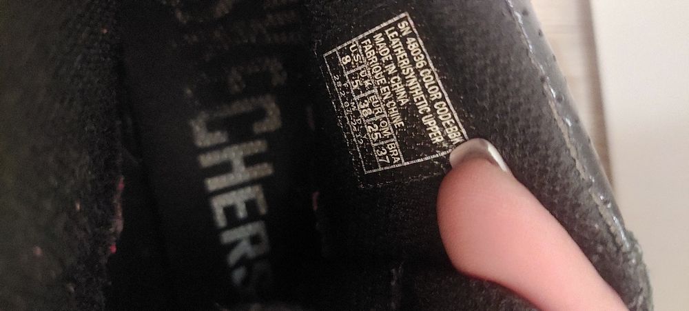 Продавам обувки Adidas,Skechers