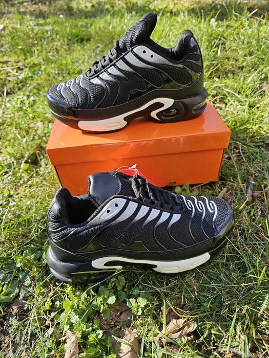 Юношески маратонки