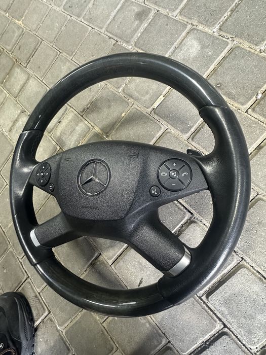 Руль на Mercedes 212.