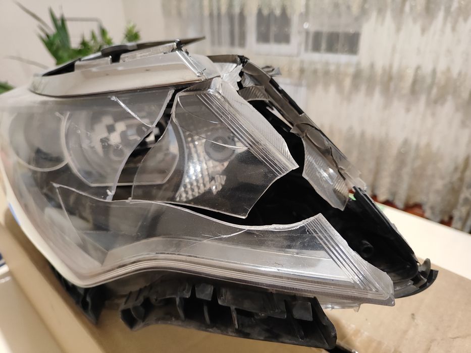 Фара правая на Киа К5