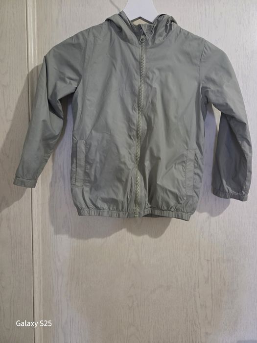 Ветровка для девочки