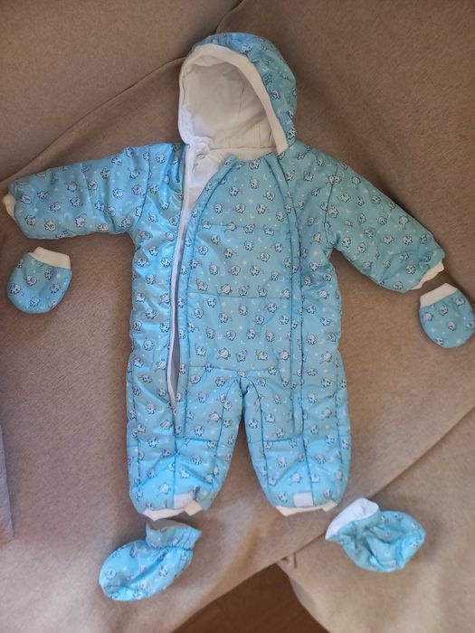 Бебешки гащеризон-космонавт