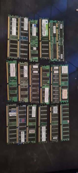 Vând componente pc mai vechi