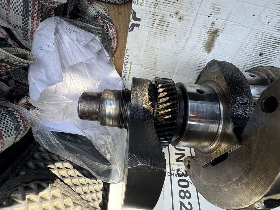 Продам коленвал ямз -236