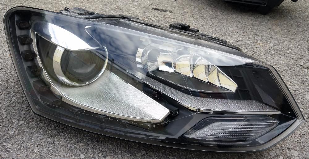 Десен пасажерски оригинален фар за VW Polo ФВ Поло