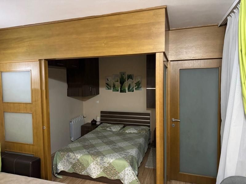 Дава се под наем Тристаен апартамент в София, Дървеница - 84 кв.м за 750 € - Снимка #1