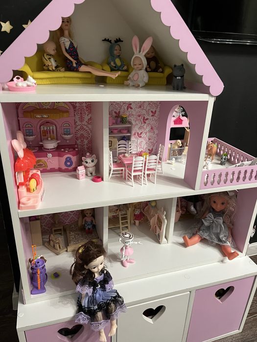 Домик кукольный деревянный