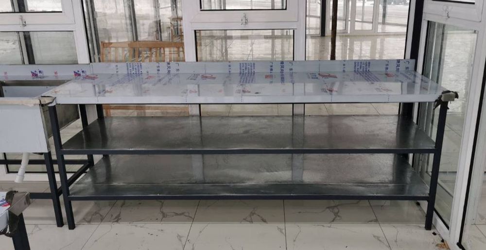 нержавейки с металлическим каркасом стол