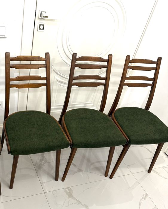 Стулья по 10000 тг