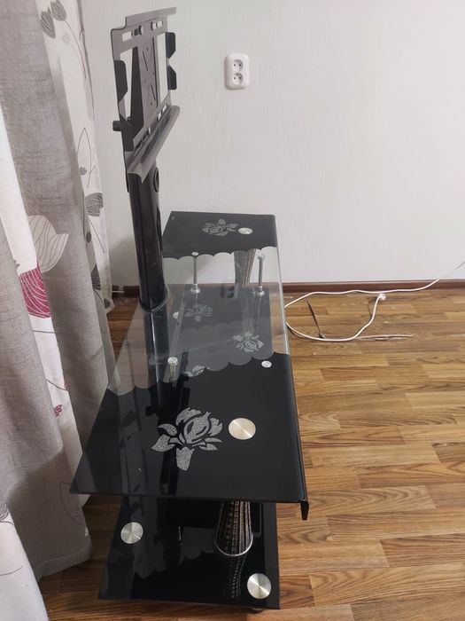 Подставка для телевизора