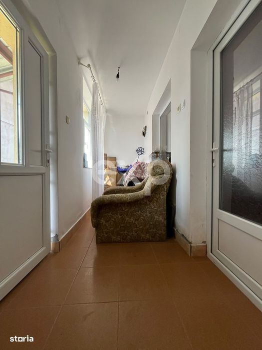 Casa cu 3 camere si teren 1.140 mp toate utilitatile, anexe si acces s