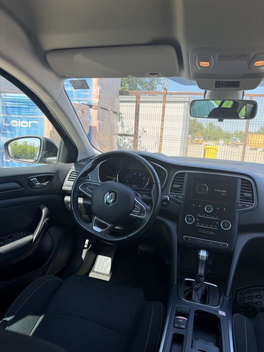 Renault Megane Grandtour LIMITED 1.3 TCe 140 CP Automată – CarPlay – 08/2019