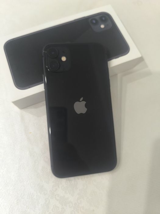 Продам Айфон 11.