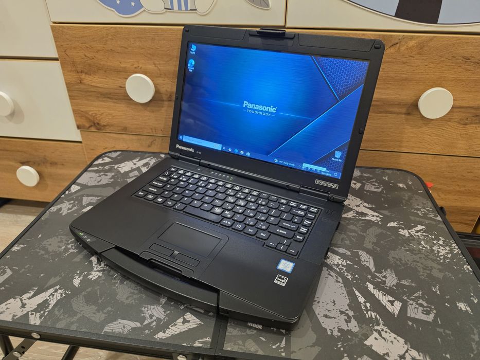 Panasonic Toughbook CF-54 Touch / i5-7th / 16 GB Ram / 256 SSD
