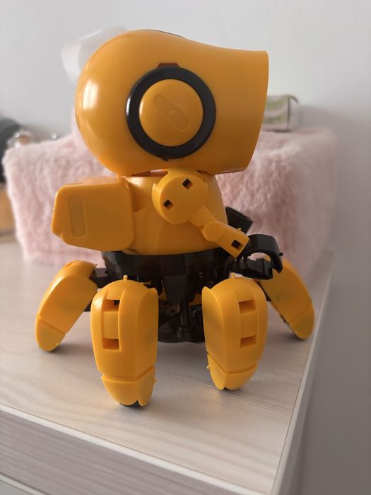 Robotul Tobbie ca nou