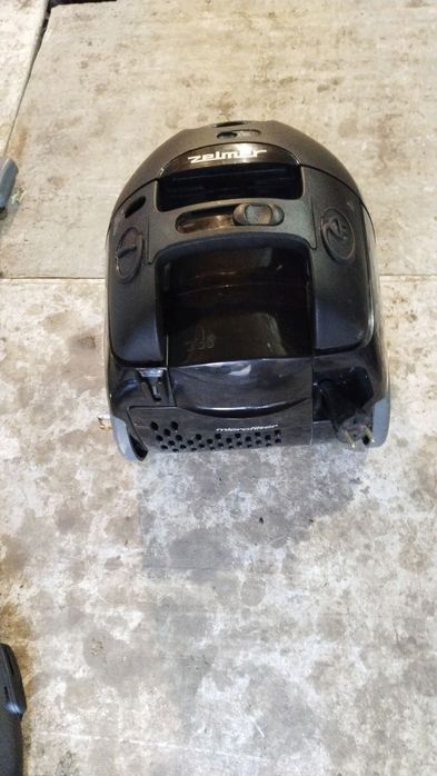 Прахосмукачка Zelmet