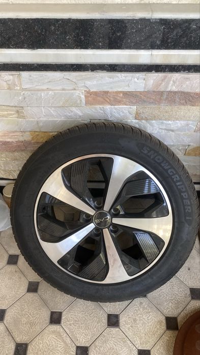 Byd diska yengi qishgi balon