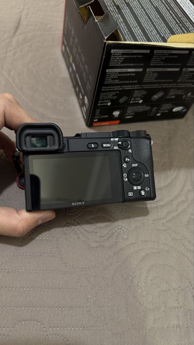 Продаю камеру Sony a6400 body