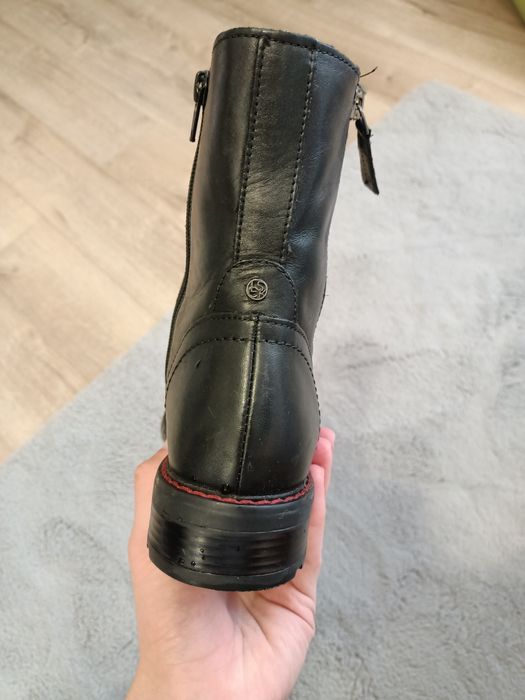 vând ghete de iarnă pentru femei