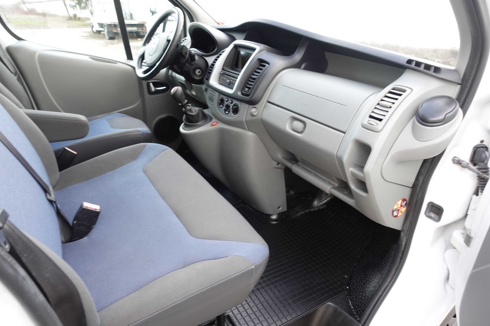 RenaultTRAFIC 2013 2.0d 84Kw/114Cp*9Locuri*Euro5 115000km(Negarantat)* Impecabila*ImportFRANTAInscrisaInRomania03.2026StareTehnicaFoarteBUNA,RotiNOI