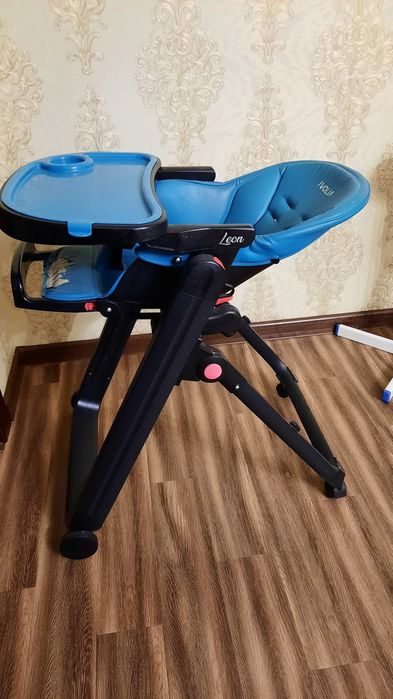 Стульчик для кормления IVOLIA Leon