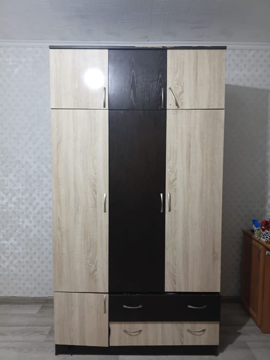 Шифоньер продается