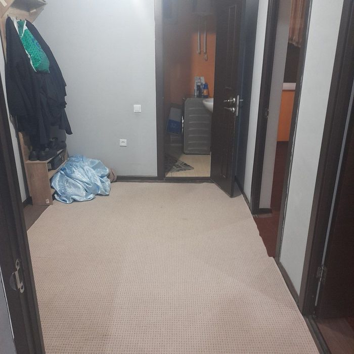 Шахрисабздан квартира сотилади.