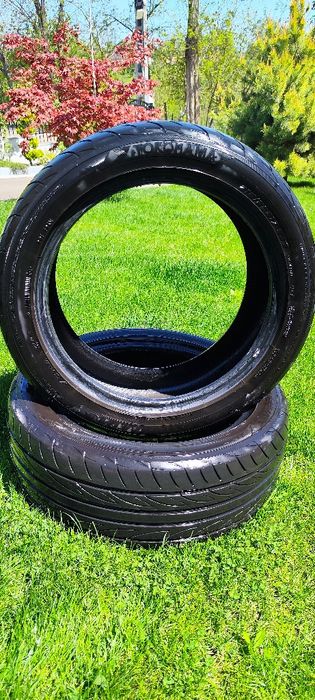 Vând anvelope Vara 215/50/17" Yokohama