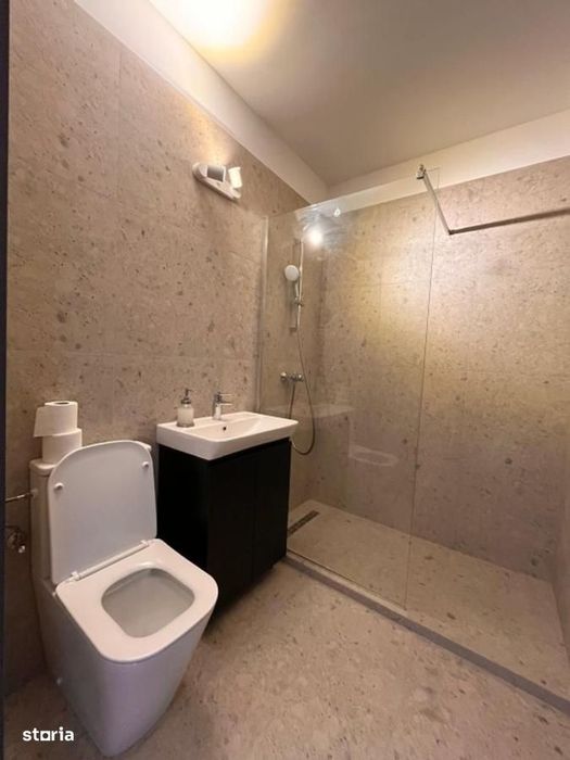 Apartament cu doua camere semidecomandat, piata Domenii