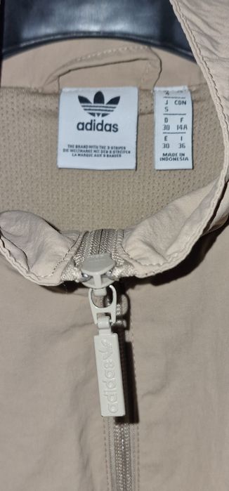 Jacheta dama , Adidas Originals,  marime s, impecabila