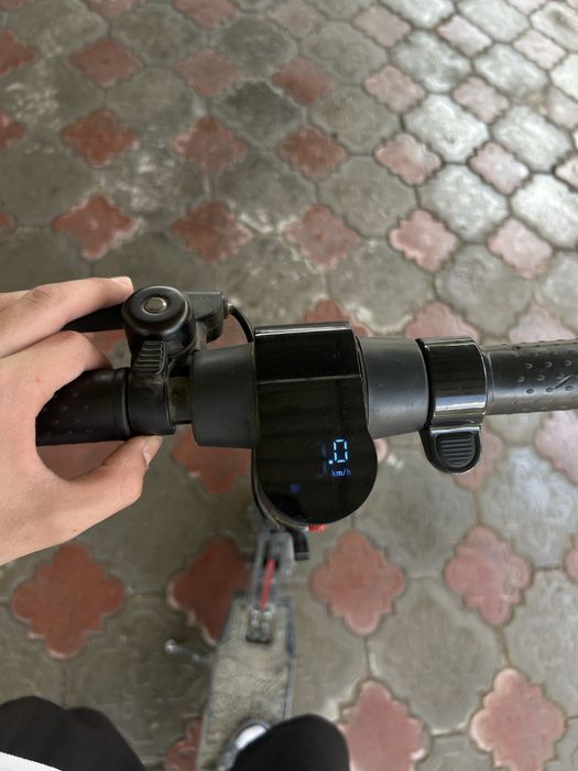 TRIBE Himba электро самокат