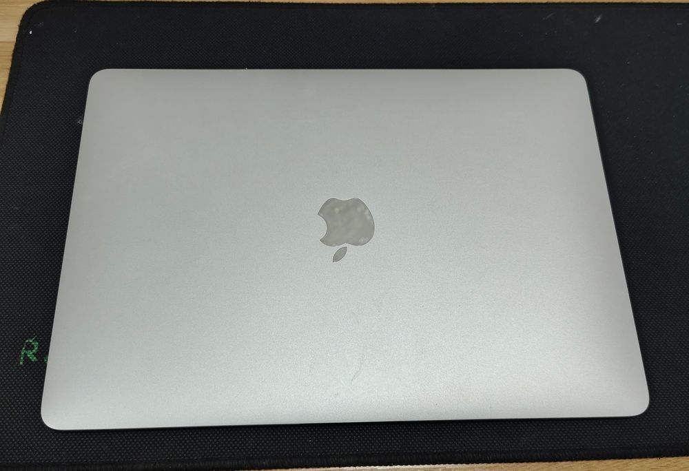 MacBook m1 256gg ram 8