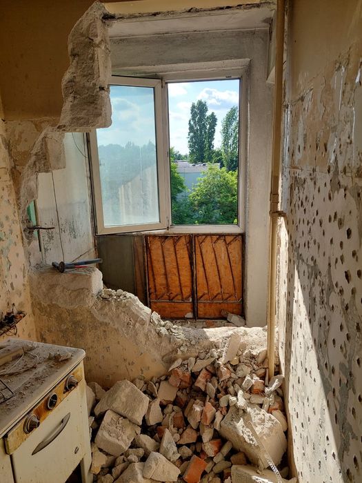 Transport moloz gunoi